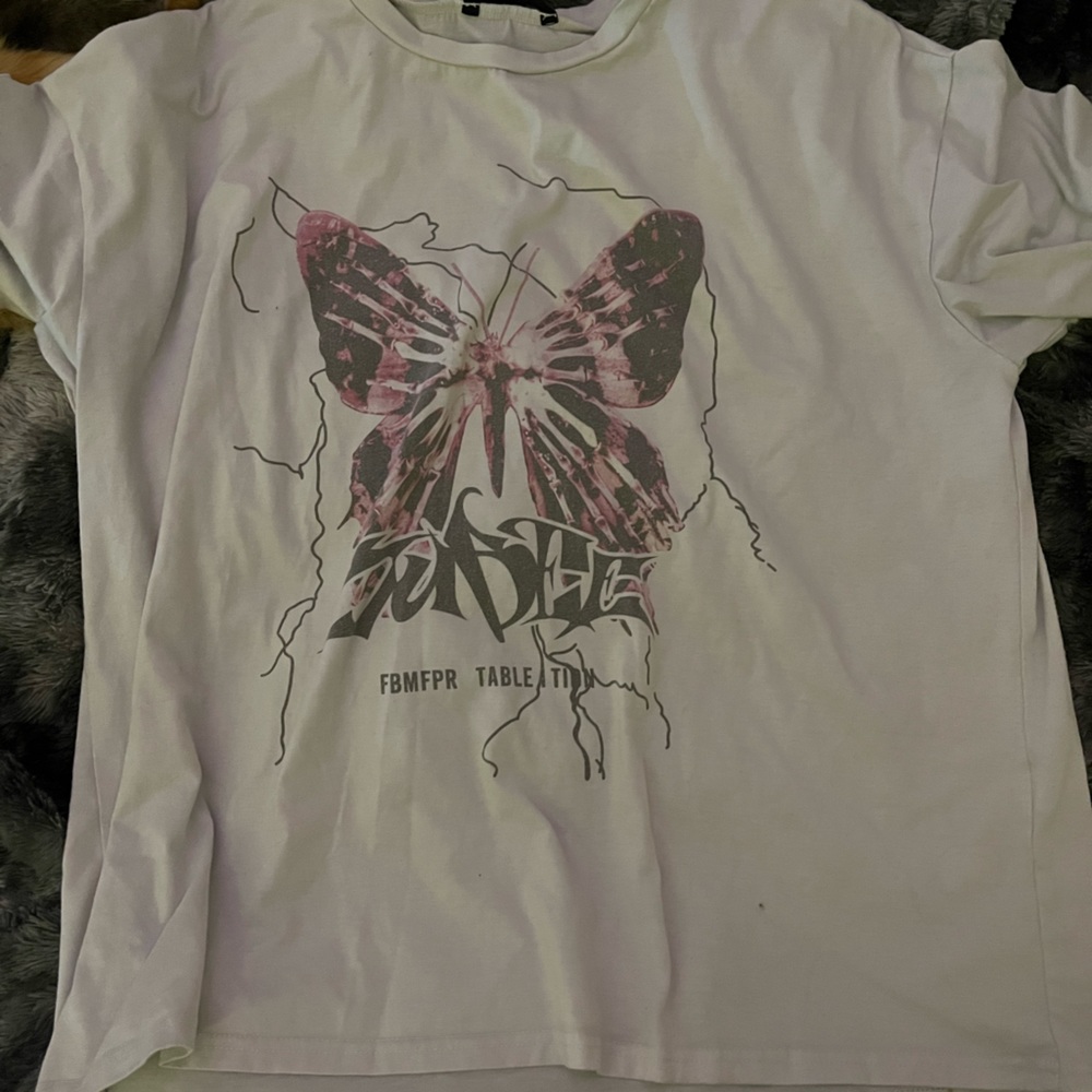 Butterfly tee
